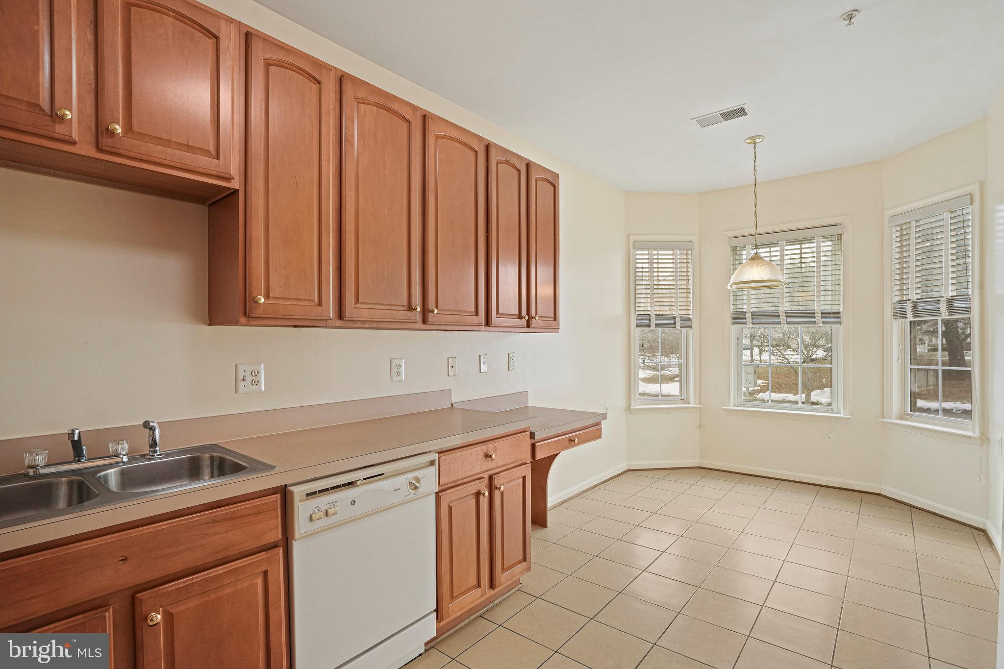 CAMERON GROVE - Residential