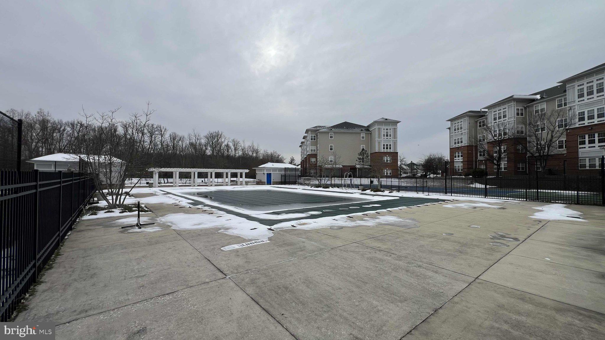 CAMERON GROVE - Residential