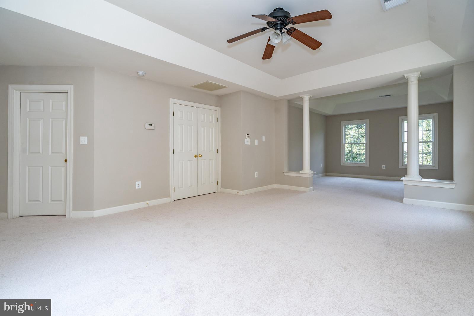 SOUTH RIDING - Residential