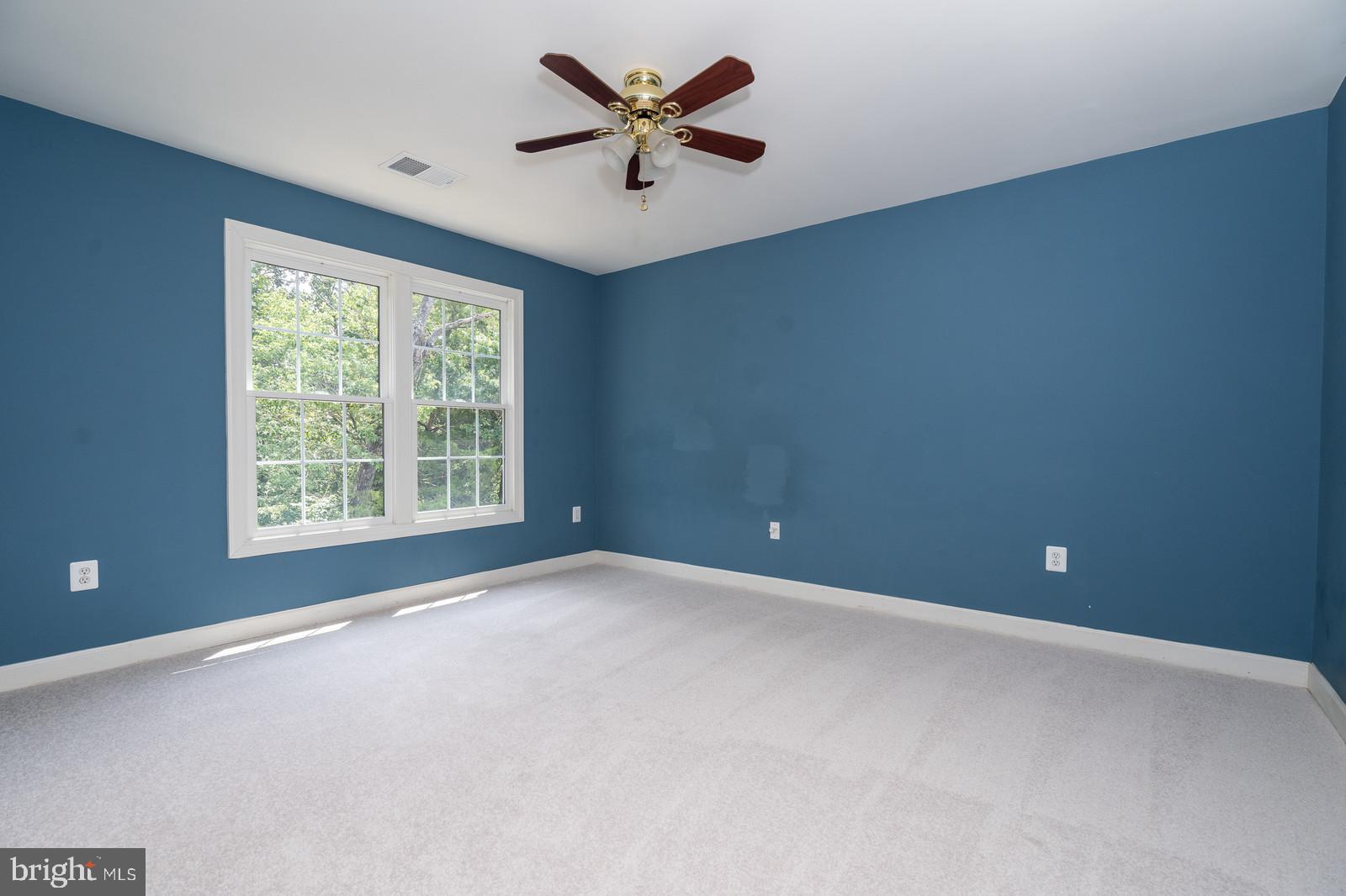 SOUTH RIDING - Residential