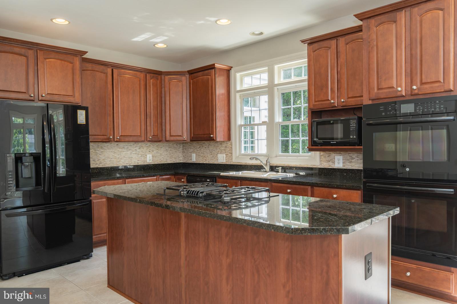 SOUTH RIDING - Residential