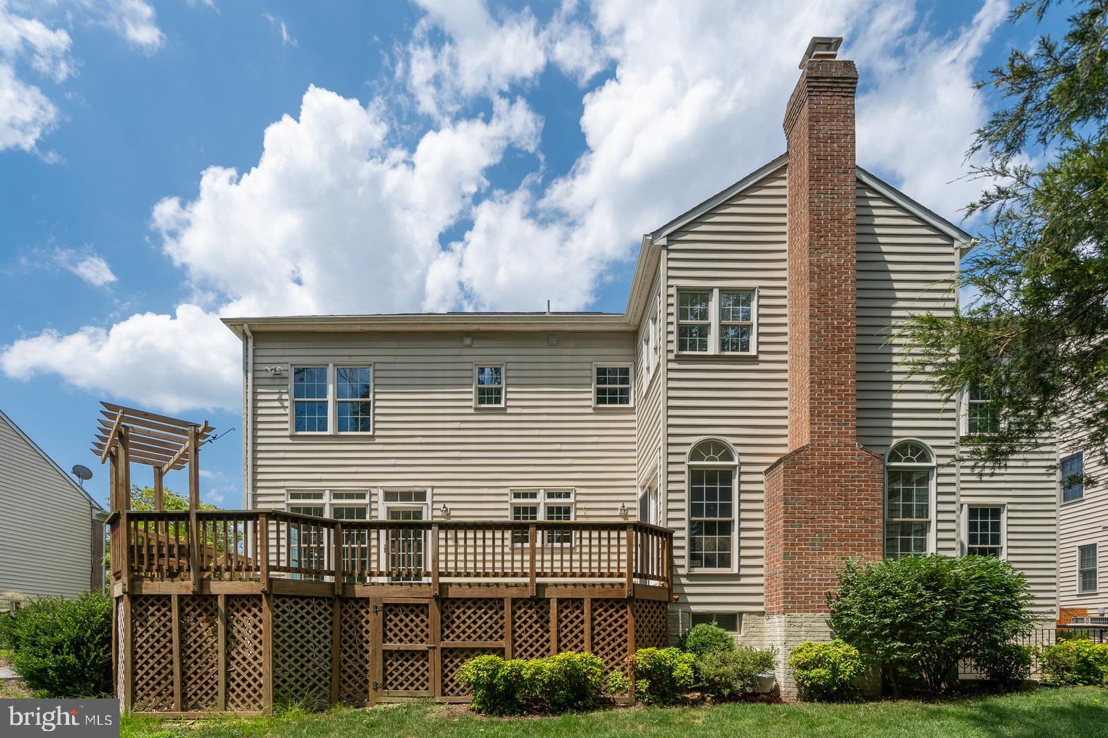 SOUTH RIDING - Residential