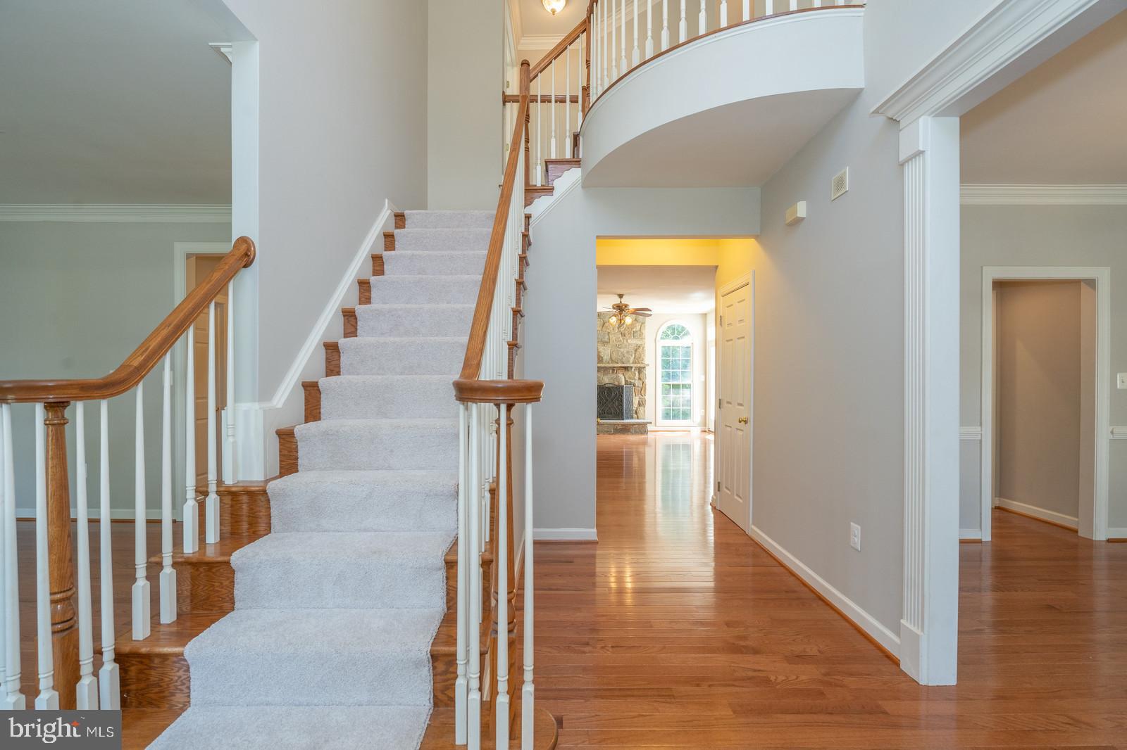 SOUTH RIDING - Residential