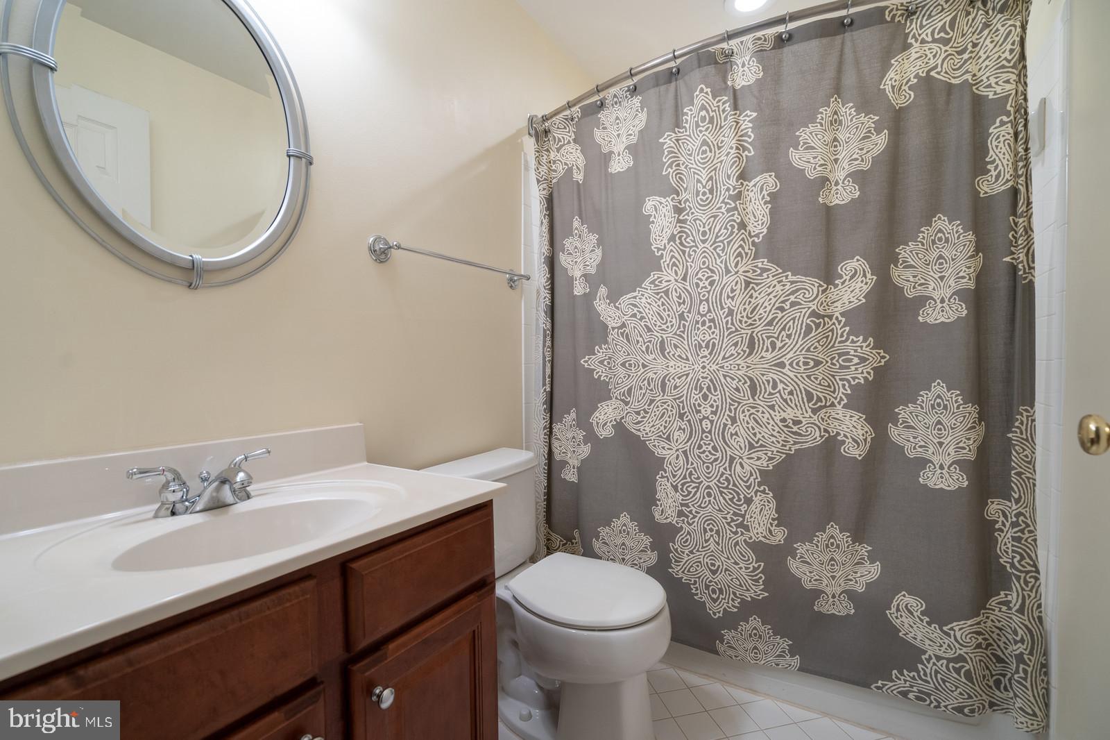 SOUTH RIDING - Residential