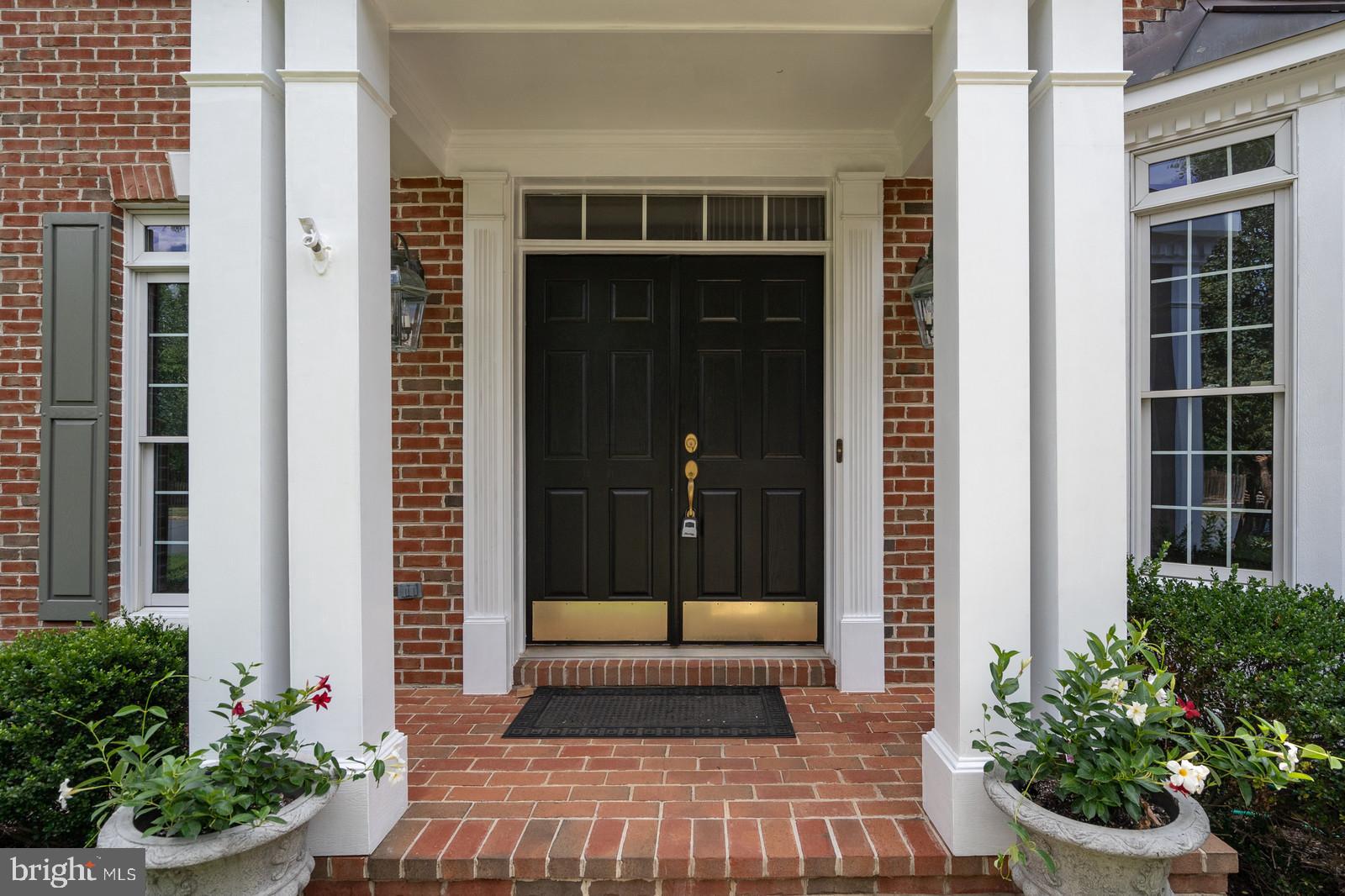 SOUTH RIDING - Residential