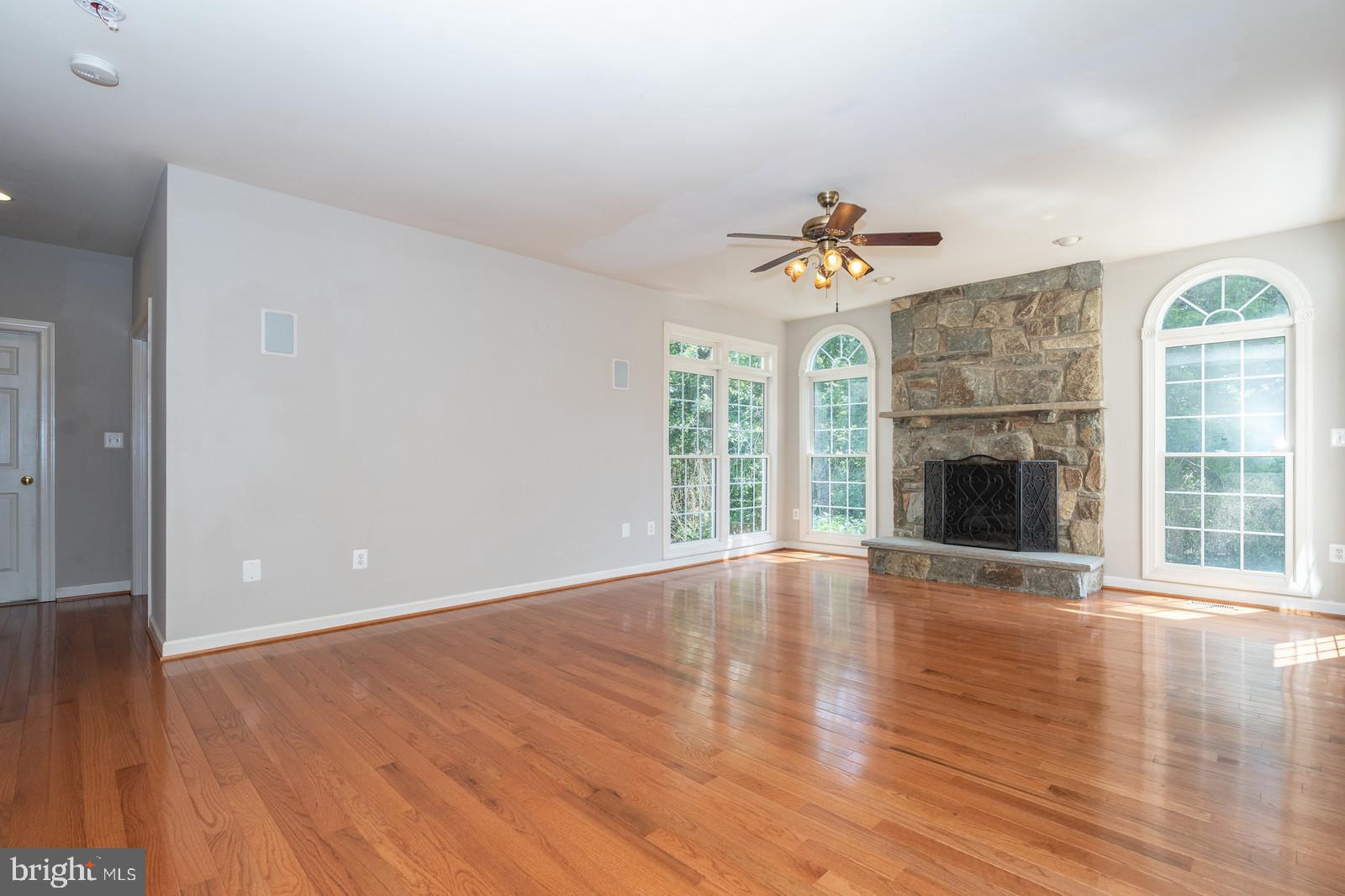 SOUTH RIDING - Residential