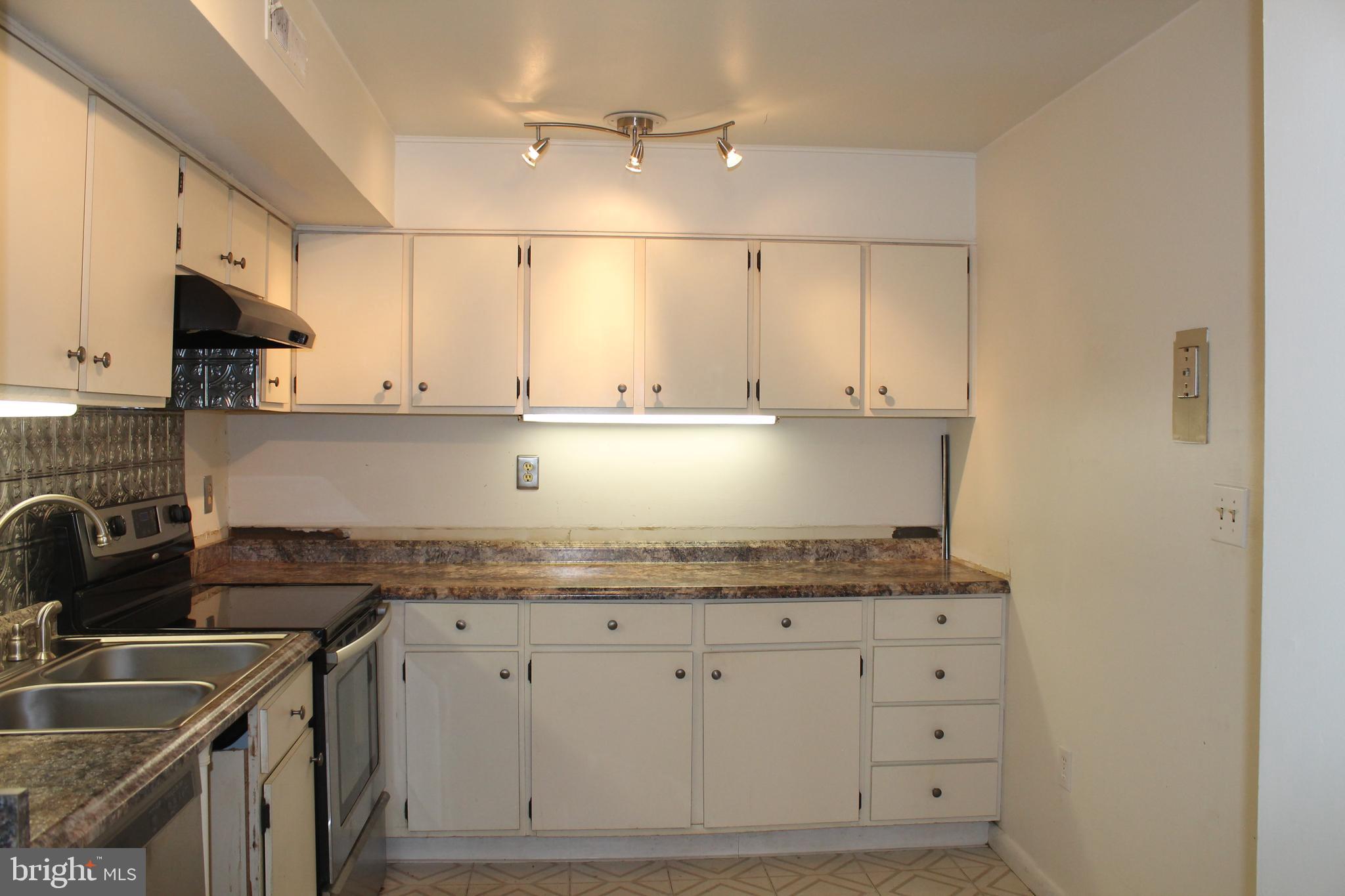 23 BEECHTREE LANE