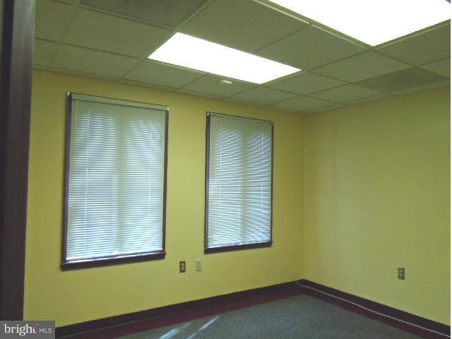 RIVERTOWNE SUITES OFFICE - Commercial Lease