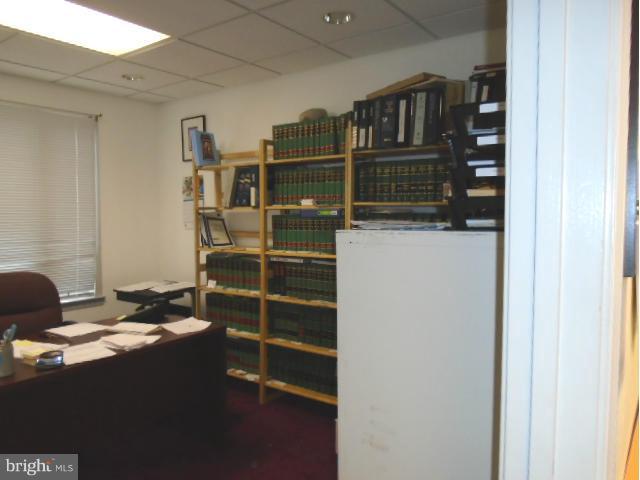 RIVERTOWNE SUITES OFFICE - Commercial Lease