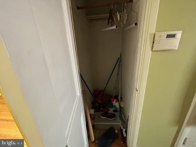 LAURAVILLE HISTORIC DISTRICT - Residential