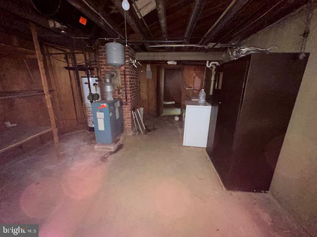 LAURAVILLE HISTORIC DISTRICT - Residential