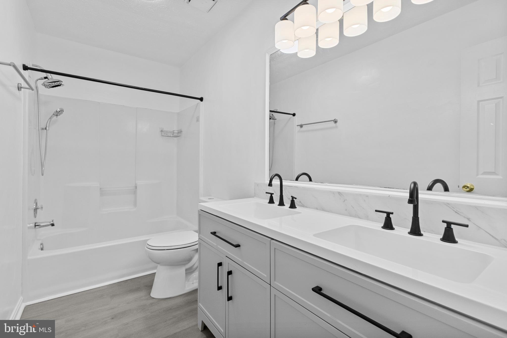 CHARLESTON TERRACE LA PLATA - Residential