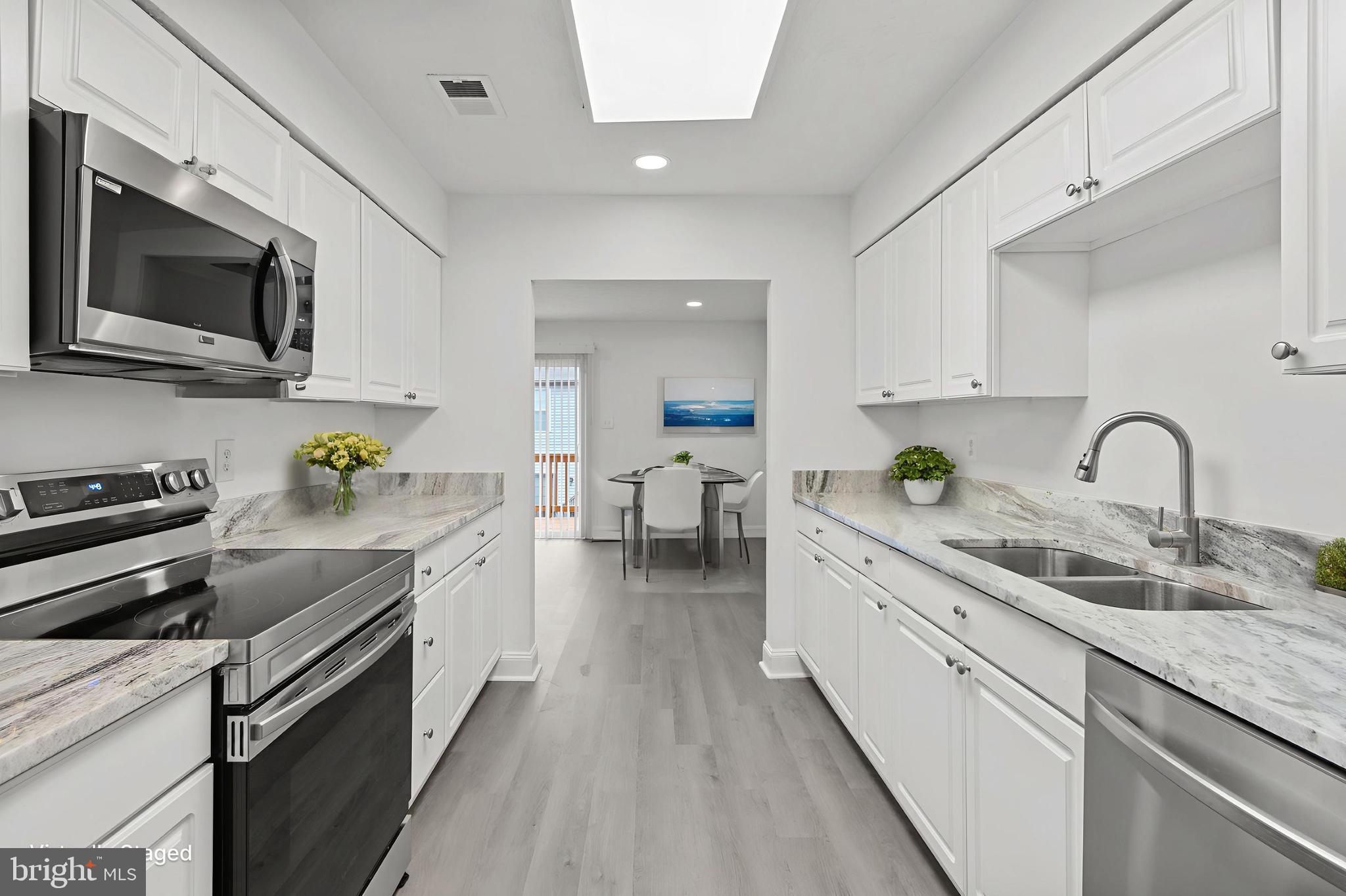 CHARLESTON TERRACE LA PLATA - Residential