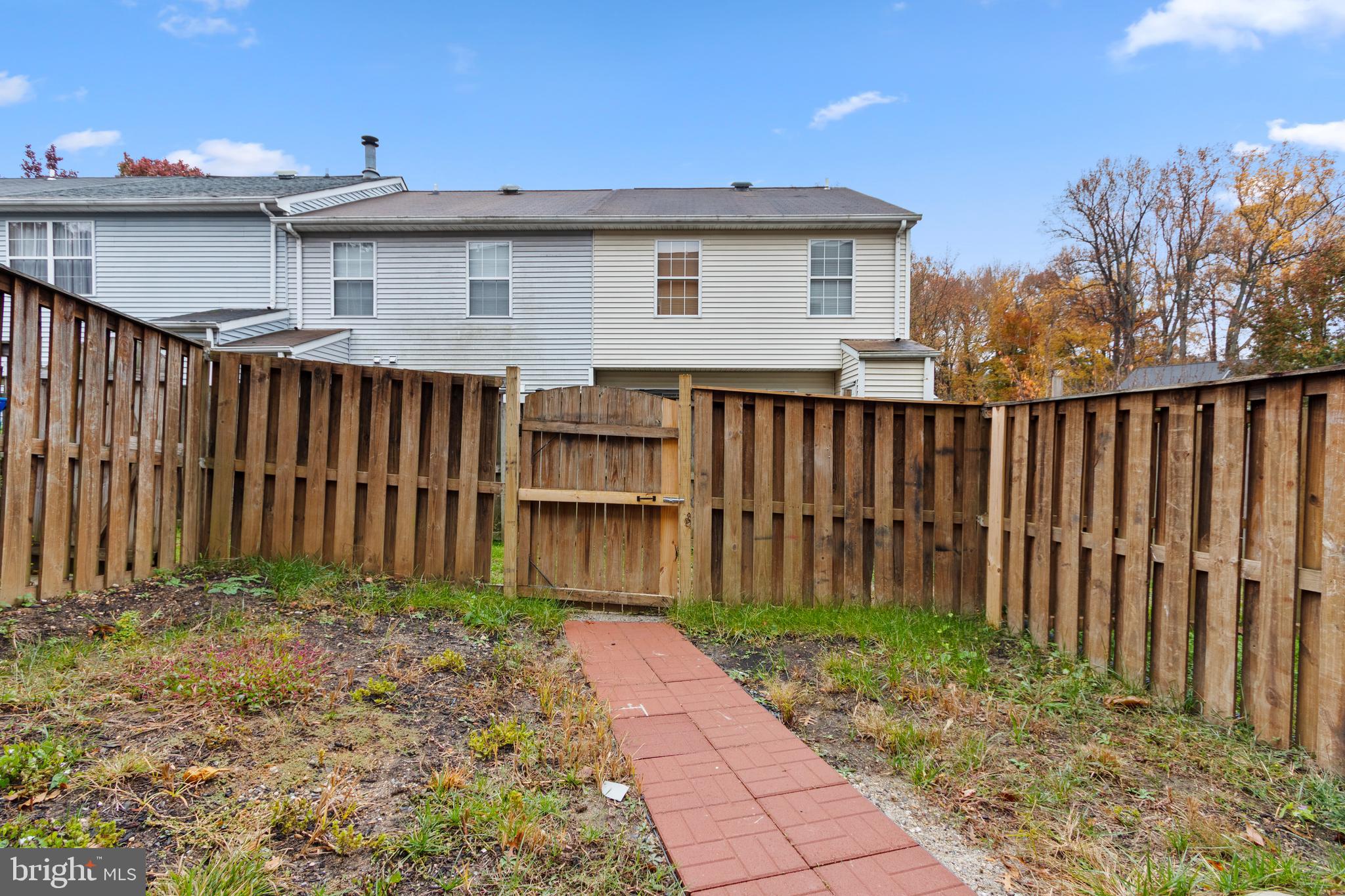 CHARLESTON TERRACE LA PLATA - Residential