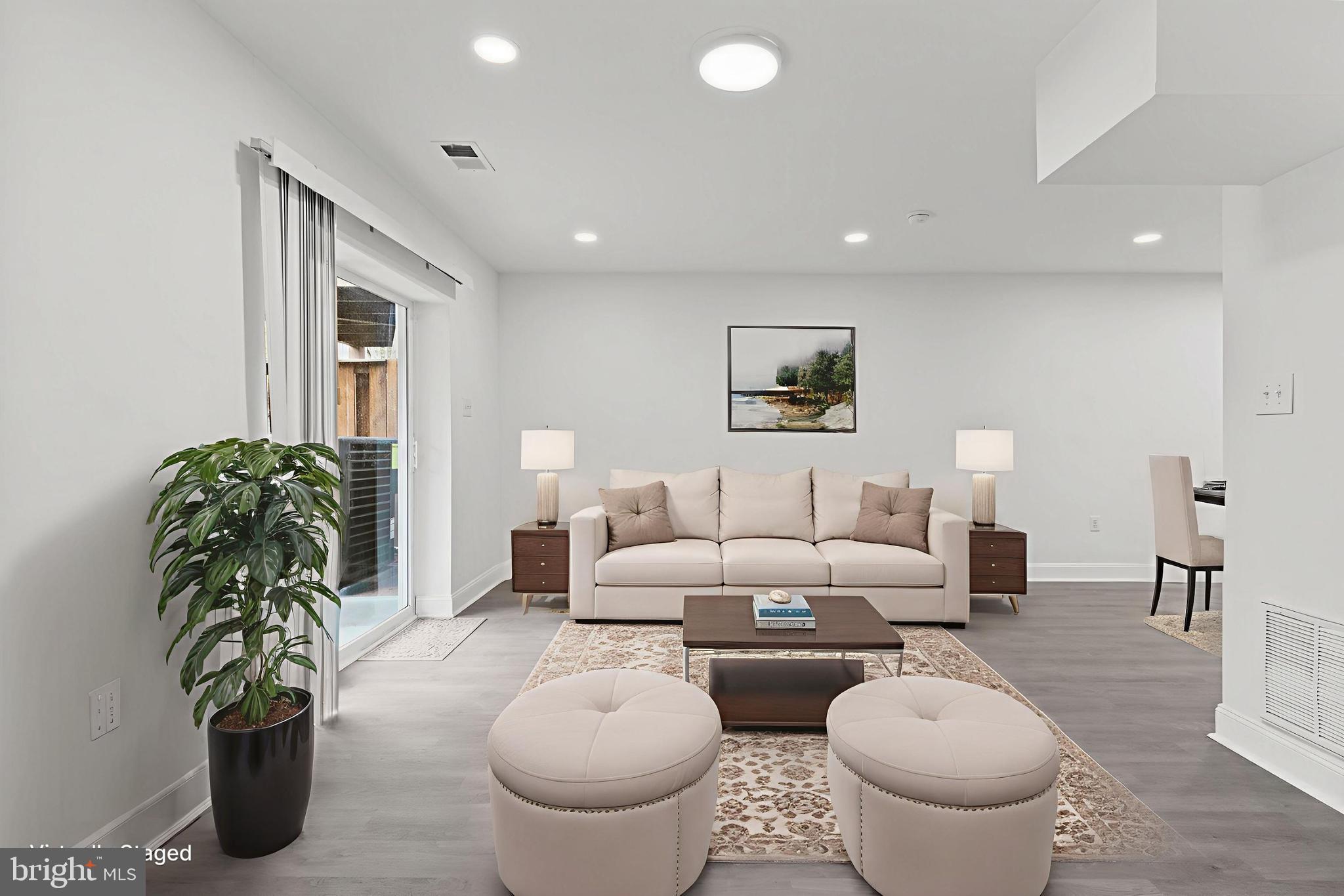 CHARLESTON TERRACE LA PLATA - Residential