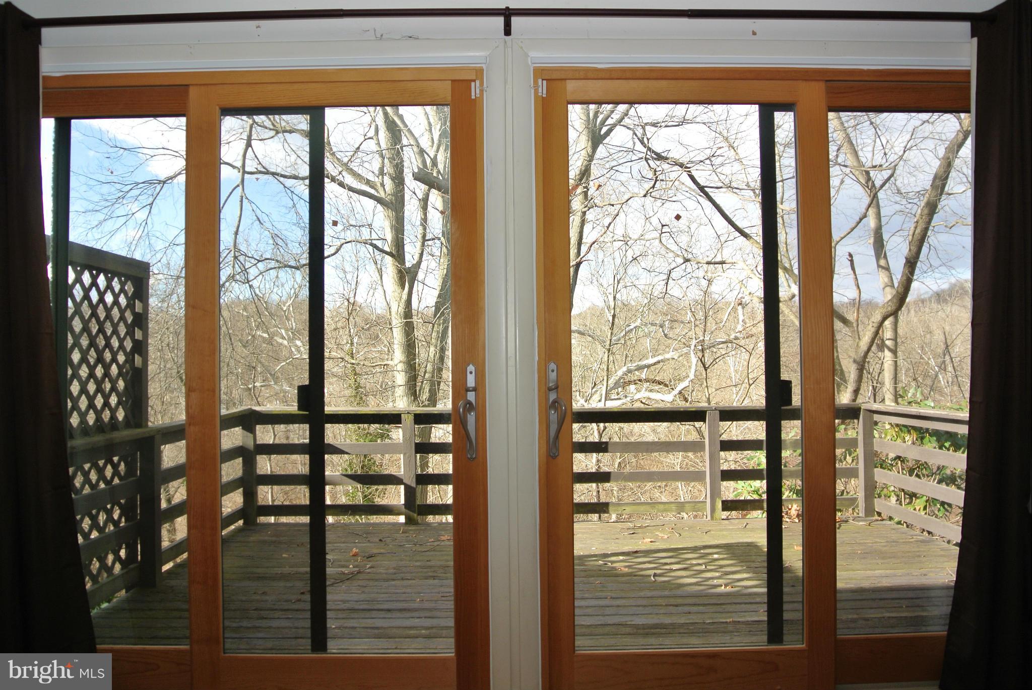 BUCKINGHAM MANOR - Residential Lease