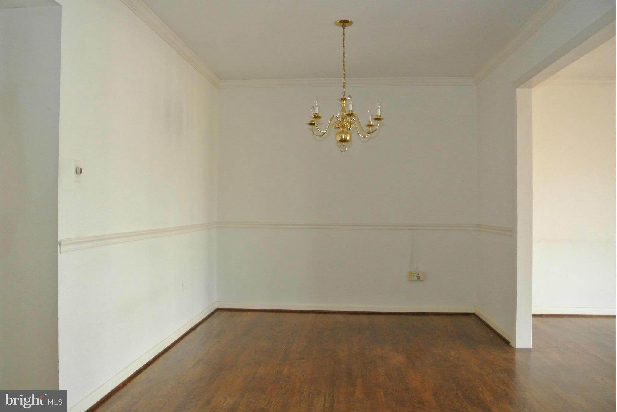 BUCKINGHAM MANOR - Residential Lease