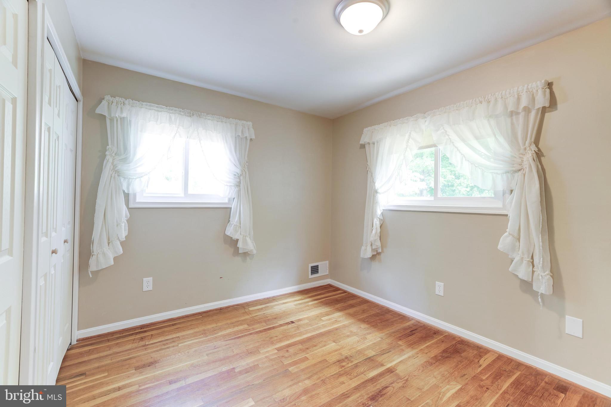 TANTALLON ON THE POTOMAC - Residential