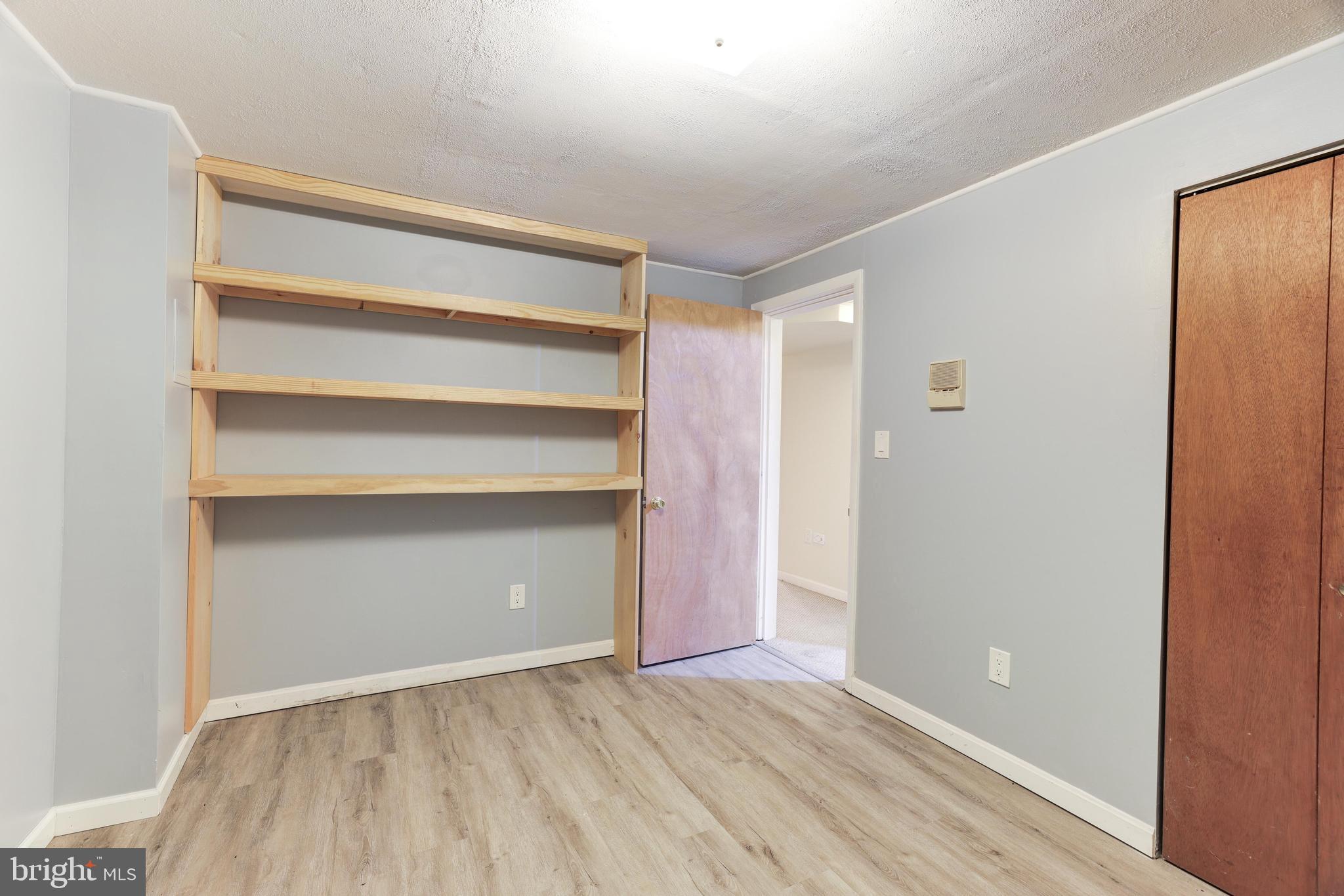 TANTALLON ON THE POTOMAC - Residential