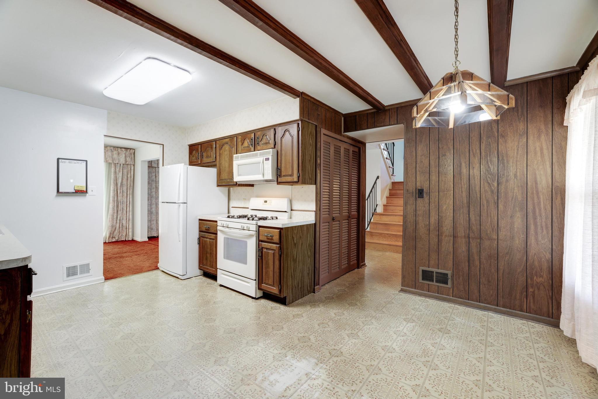 TANTALLON ON THE POTOMAC - Residential