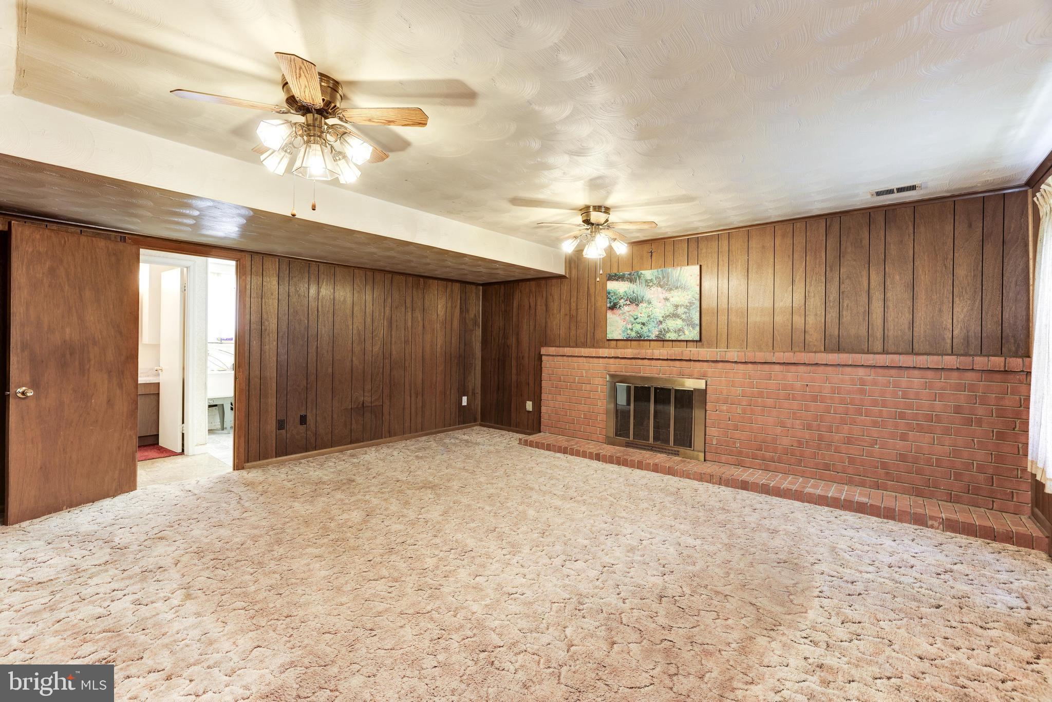 TANTALLON ON THE POTOMAC - Residential