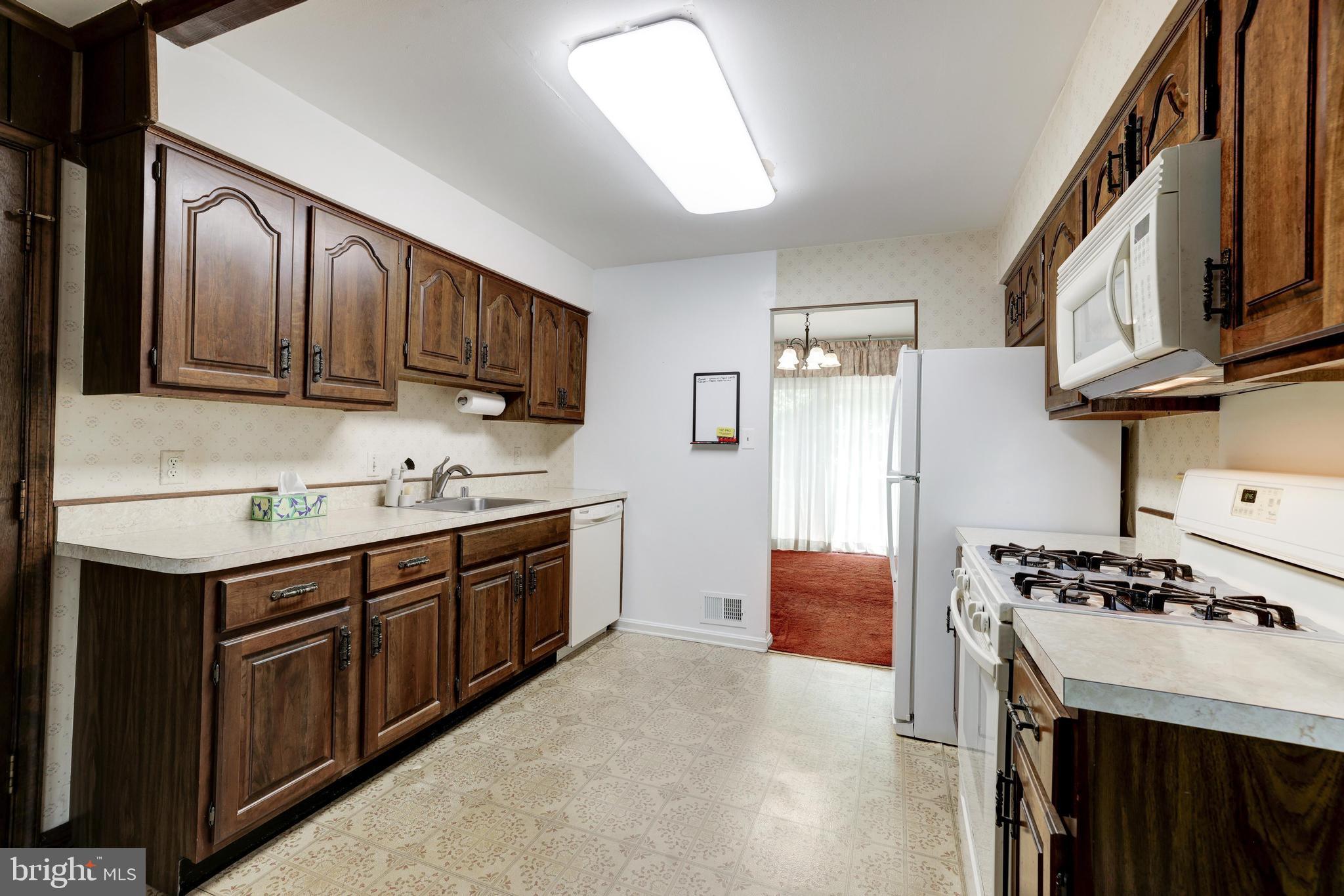 TANTALLON ON THE POTOMAC - Residential