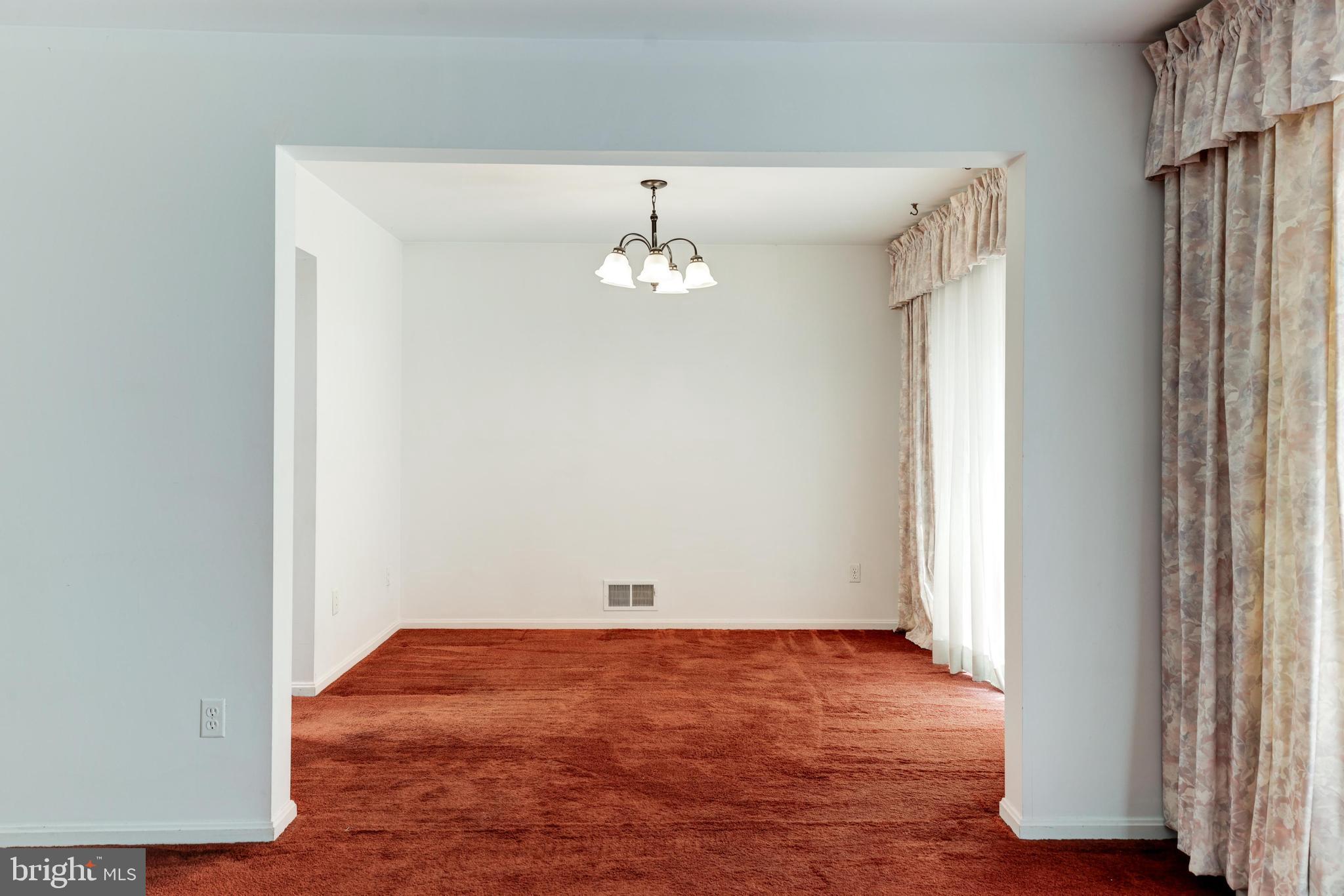 TANTALLON ON THE POTOMAC - Residential