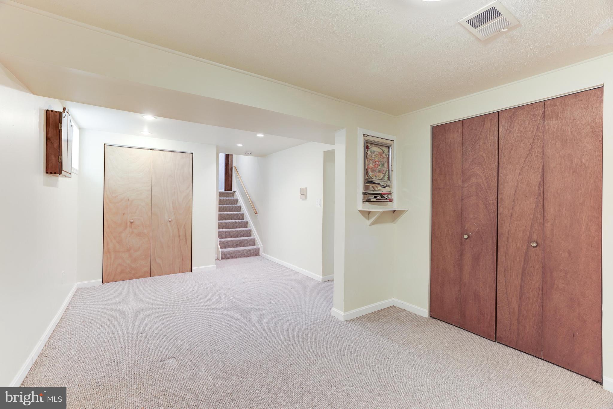 TANTALLON ON THE POTOMAC - Residential