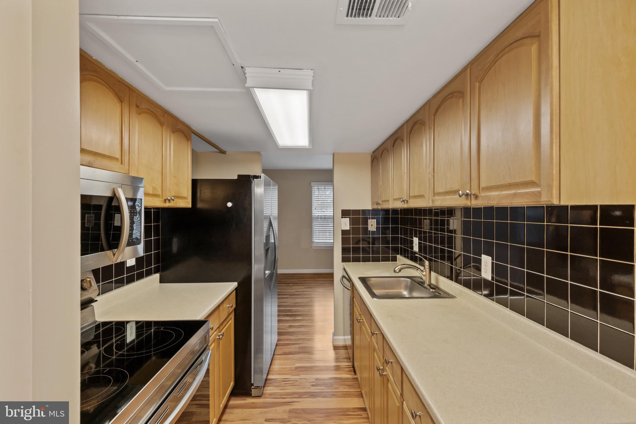 MARBLE HILL - Residential