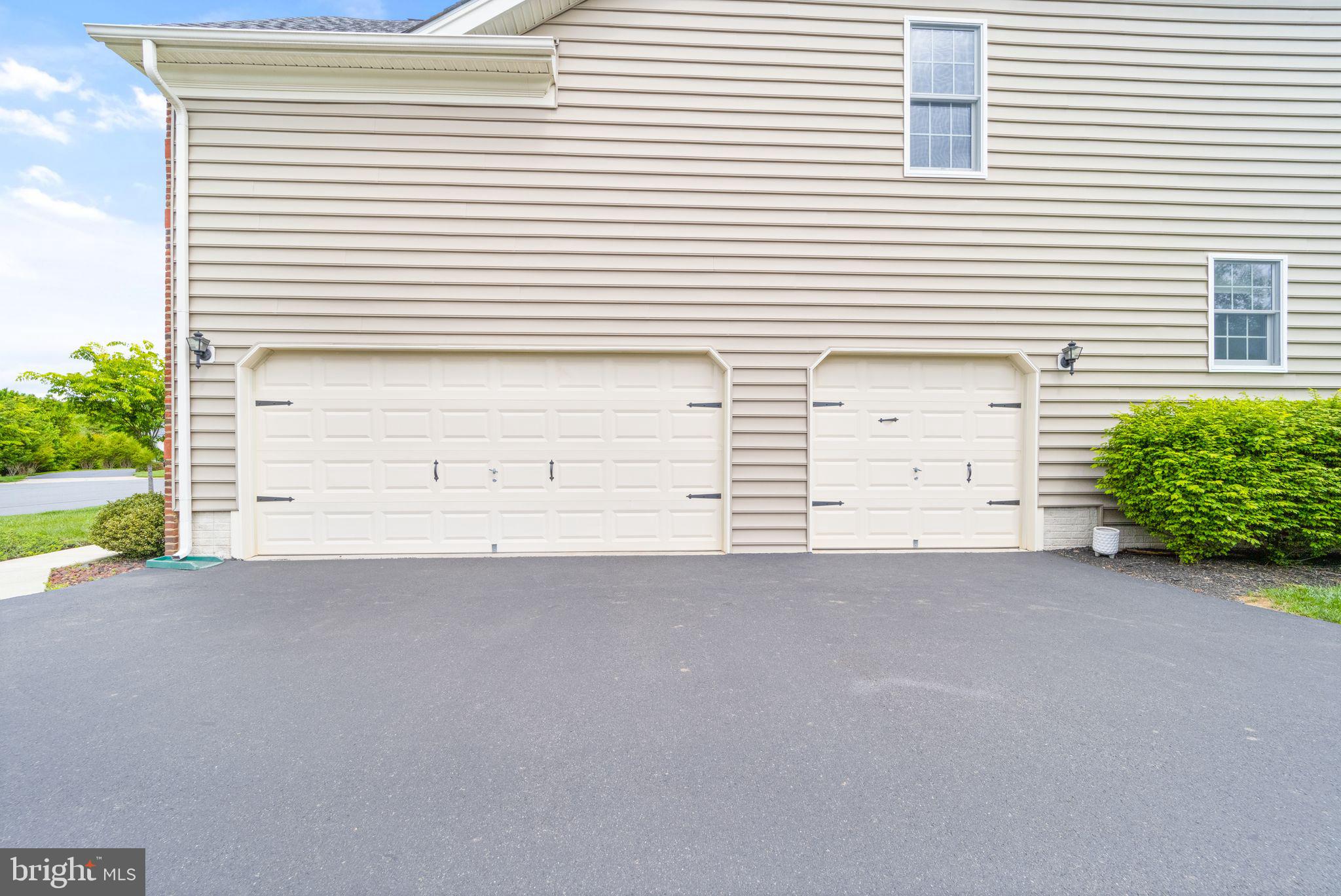 DOMINION VALLEY COUNTRY CLUB - Residential