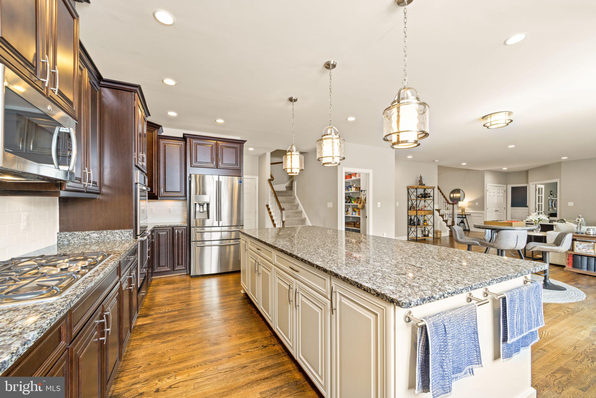 DOMINION VALLEY COUNTRY CLUB - Residential