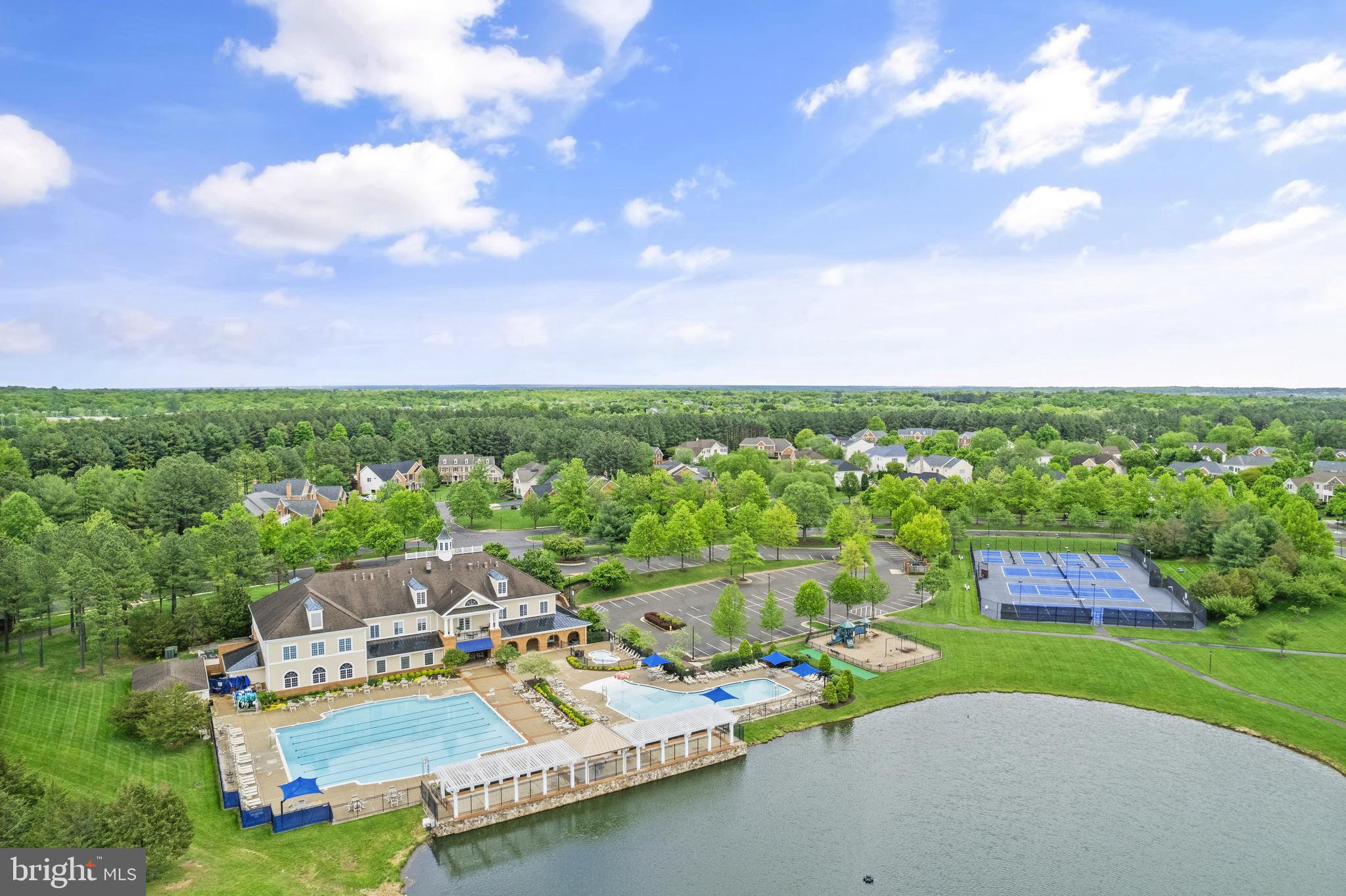 DOMINION VALLEY COUNTRY CLUB - Residential