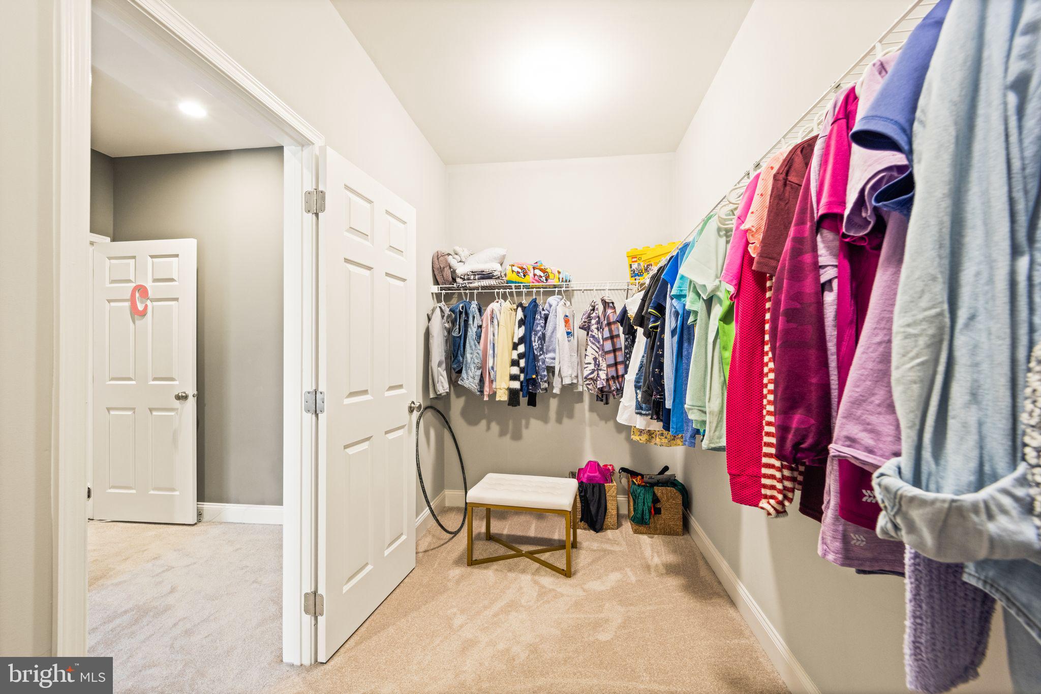 DOMINION VALLEY COUNTRY CLUB - Residential