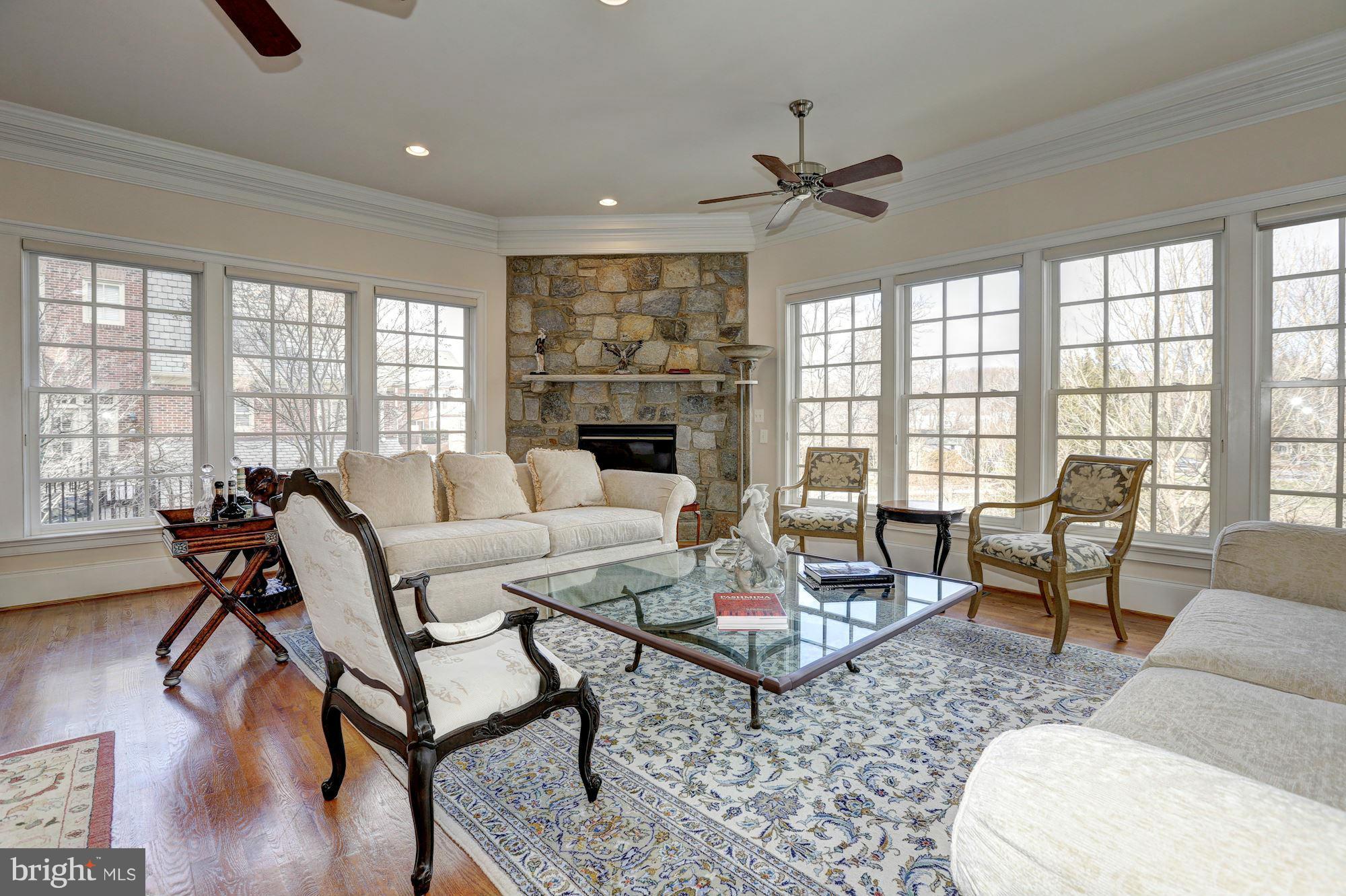 EVANS FARM - Residential