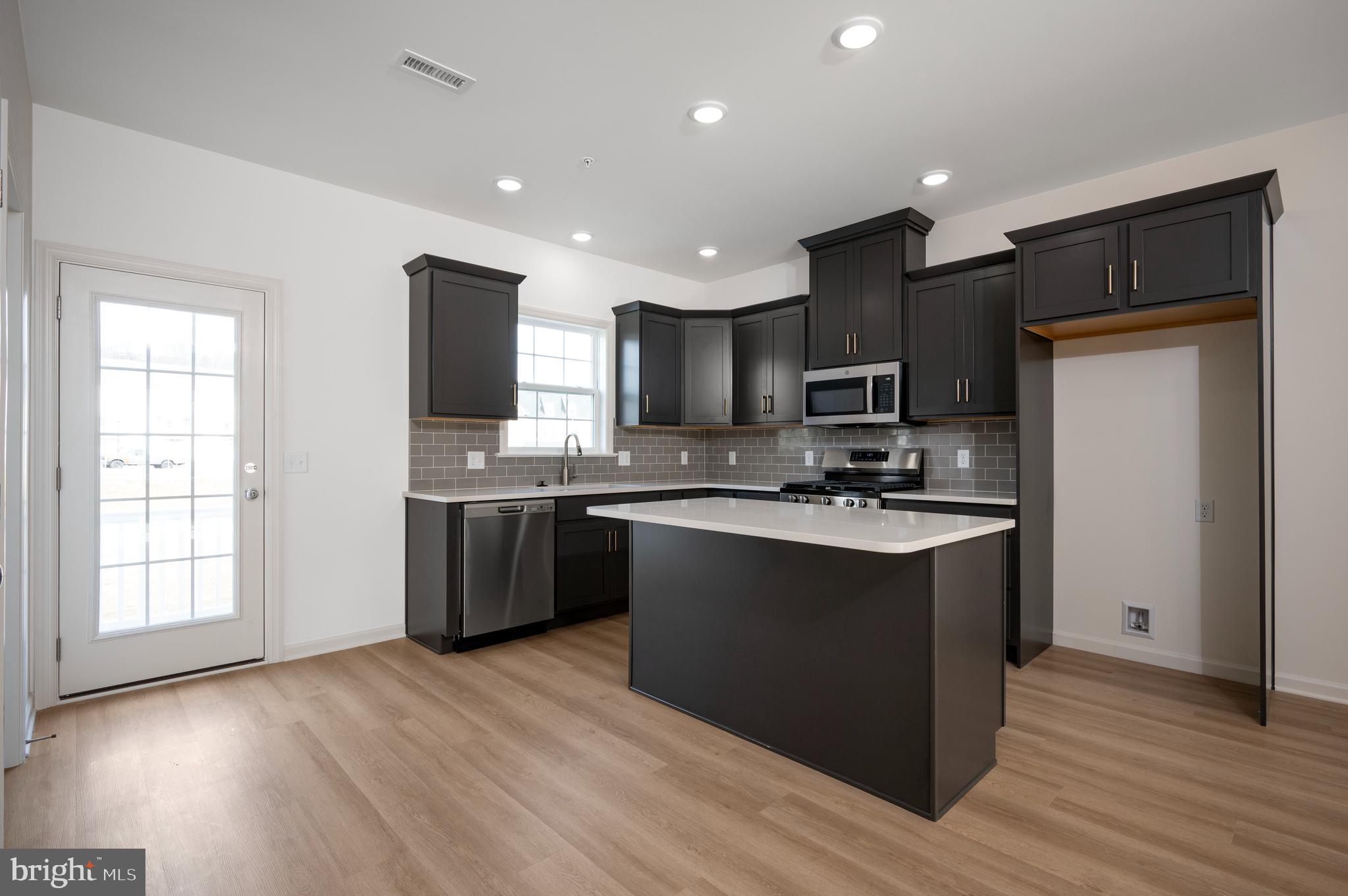 2447 SPRING WATER CIRCLE