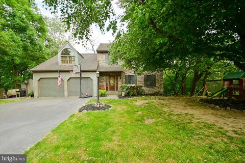 Photo of 3883 STERLING WAY, COLUMBIA, PA 17512 (MLS # PALA2034238)