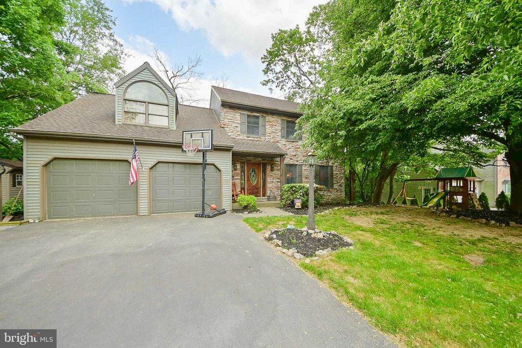 Photo of 3883 STERLING WAY, COLUMBIA, PA 17512 (MLS # PALA2034238)