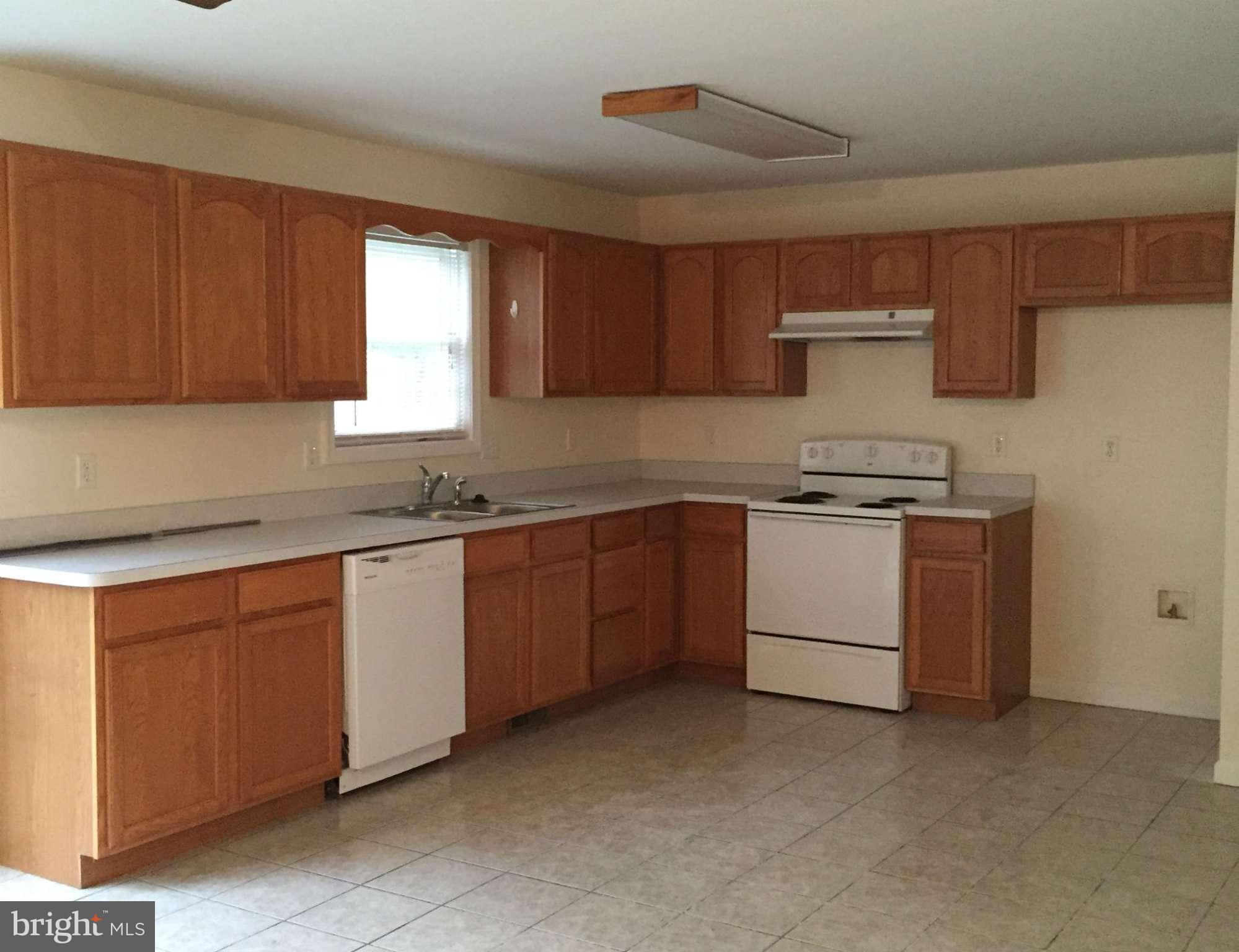 INWOOD VILLAGE - Residential