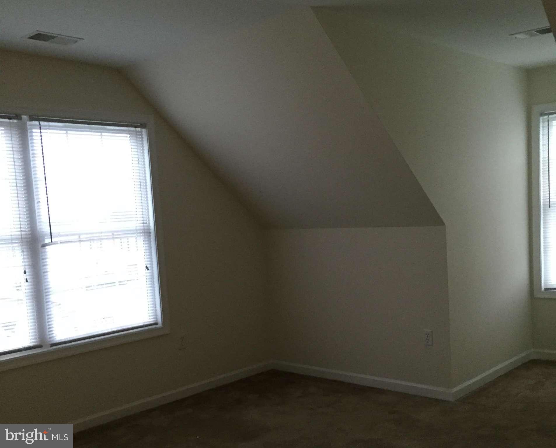 INWOOD VILLAGE - Residential