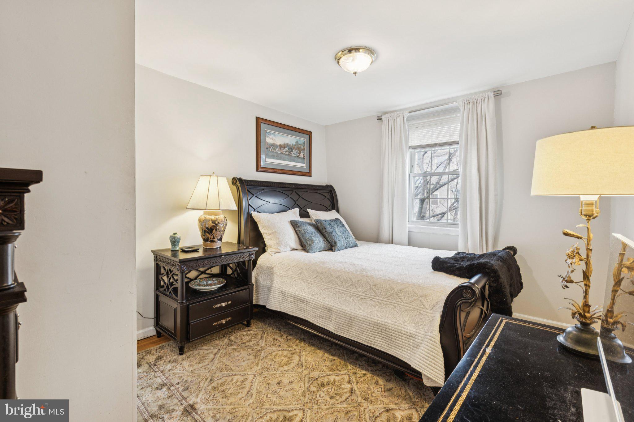 WASHINGTON SQ WEST - Residential