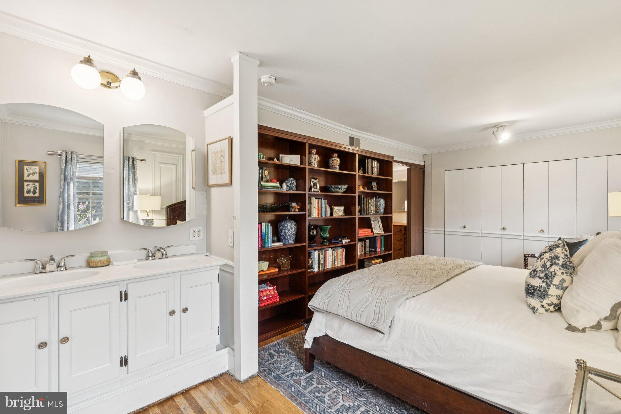 WASHINGTON SQ WEST - Residential