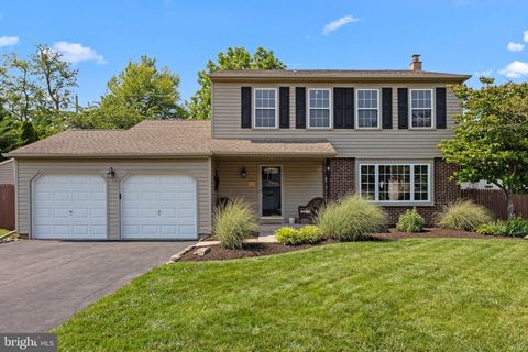 222 HAMPTON DRIVE LANGHORNE PA 19047
