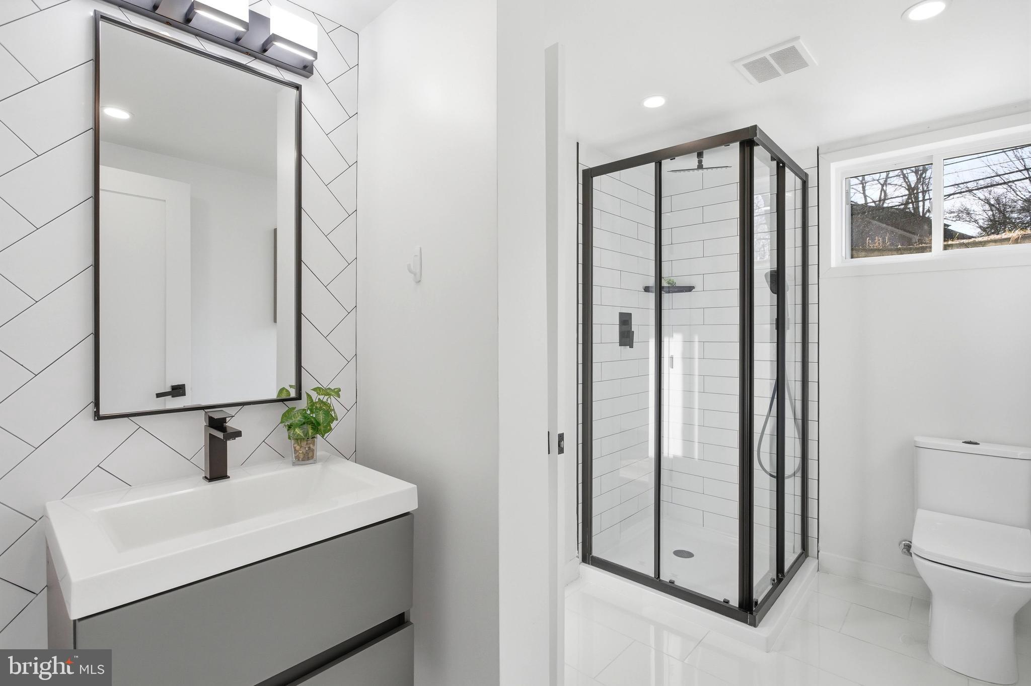 HOLMES RUN ACRES - Residential