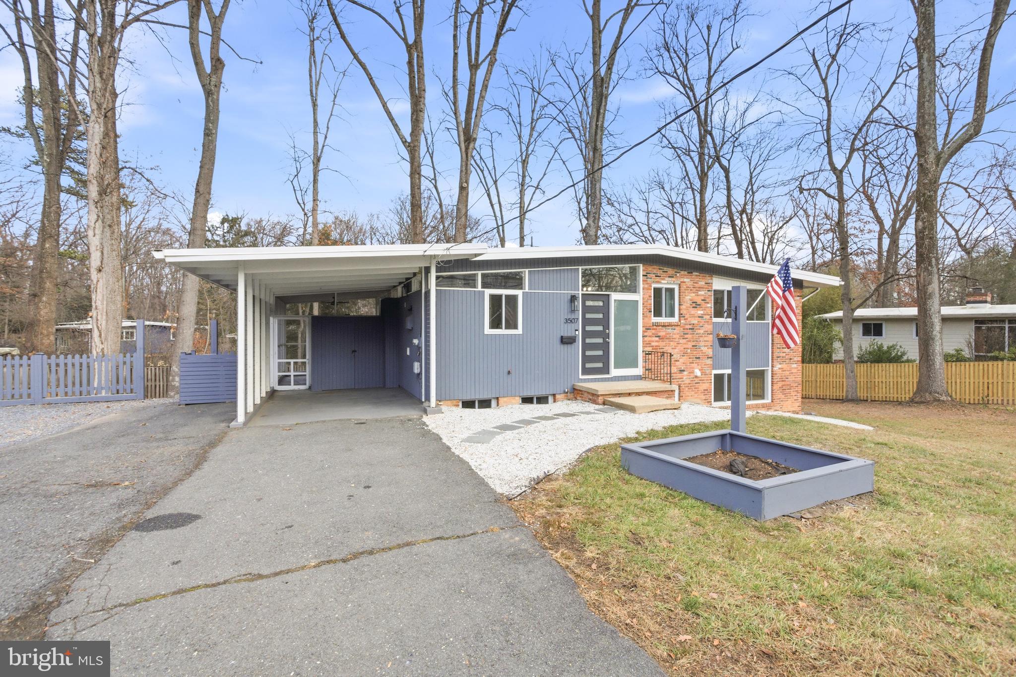 HOLMES RUN ACRES - Residential