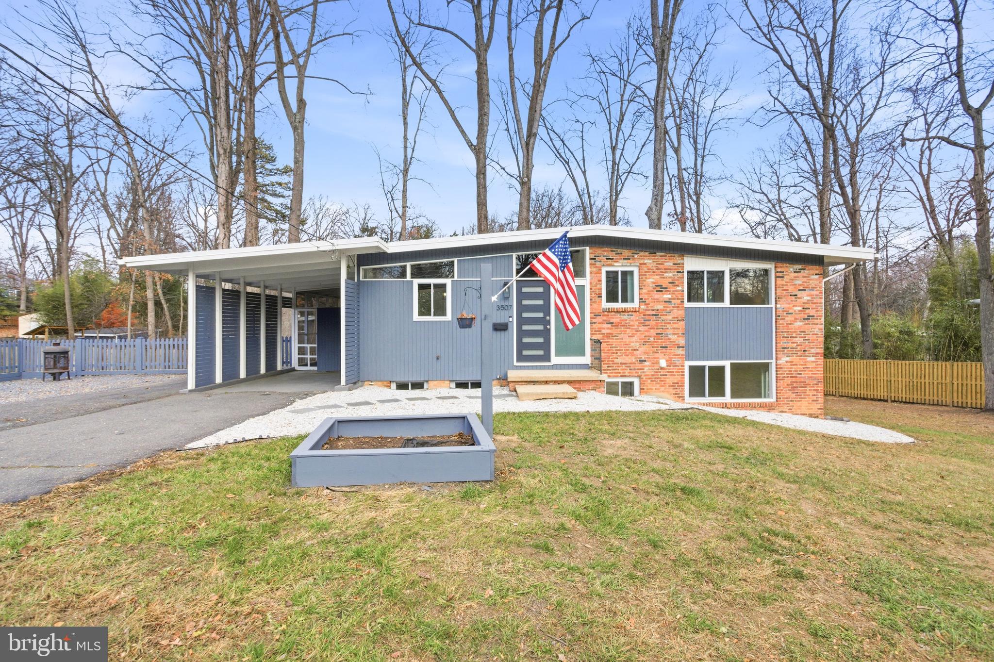 HOLMES RUN ACRES - Residential