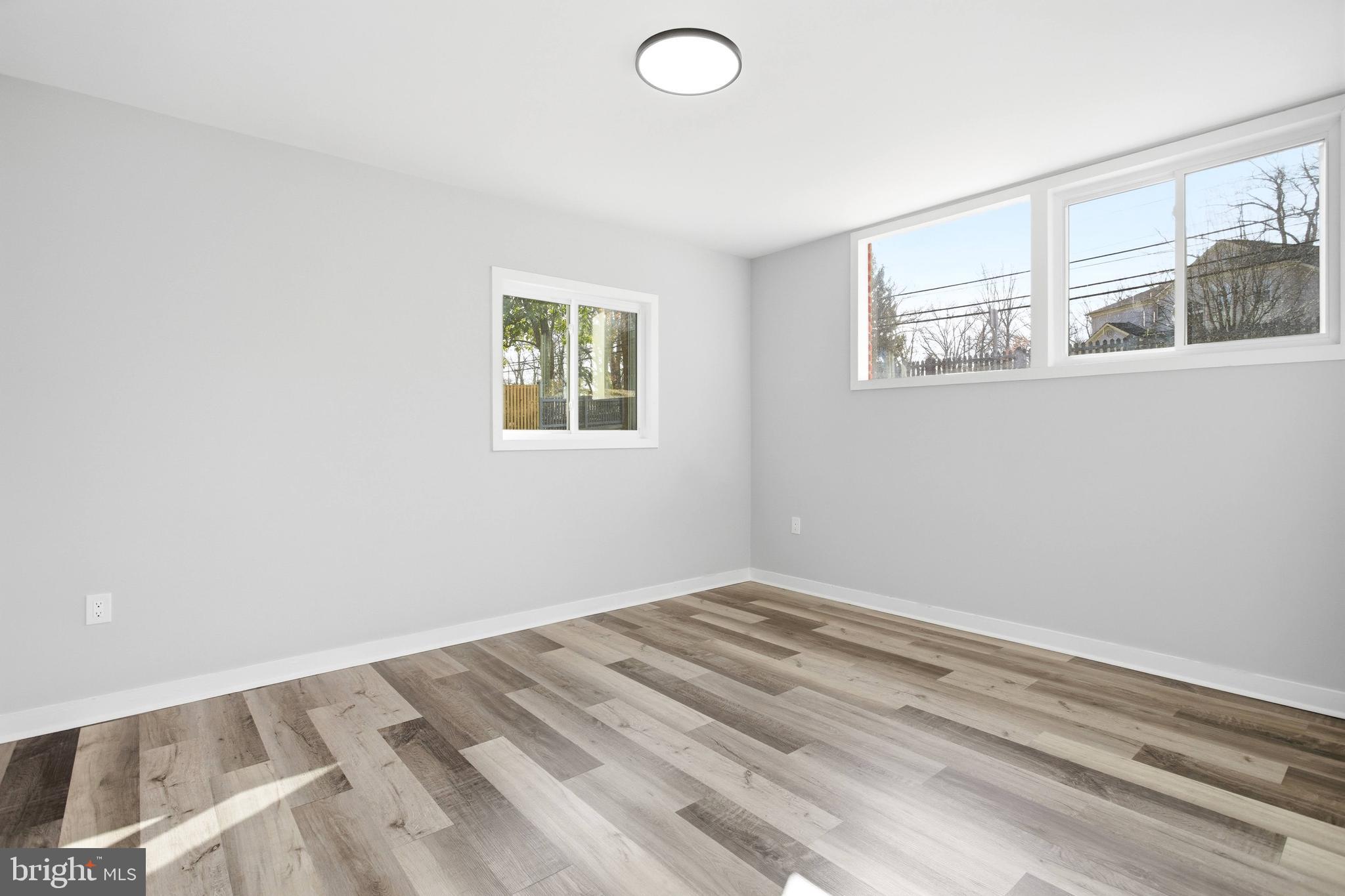 HOLMES RUN ACRES - Residential