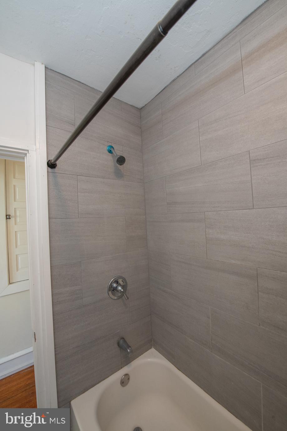 CALIDORE FARMS - Residential Lease