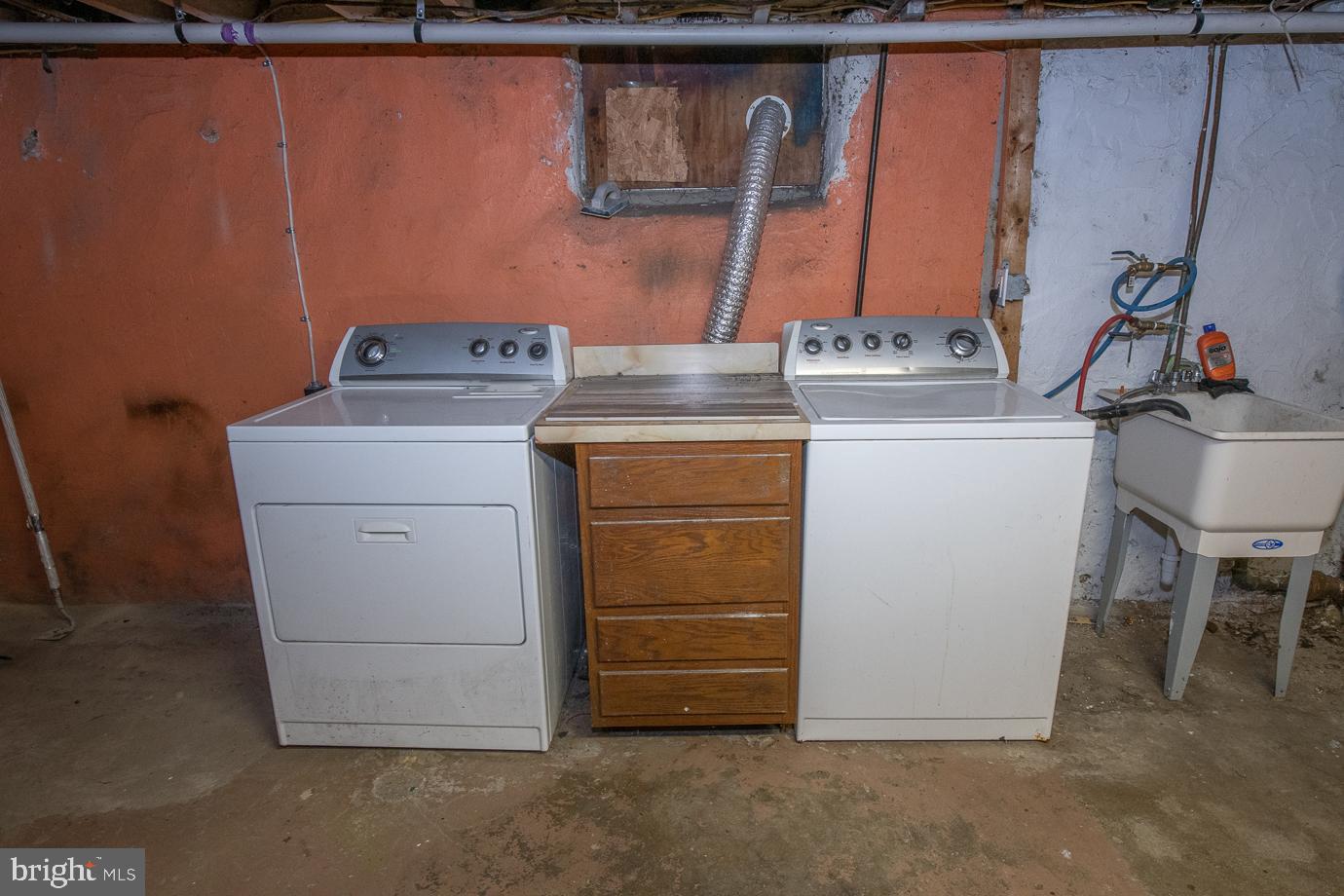 CALIDORE FARMS - Residential Lease