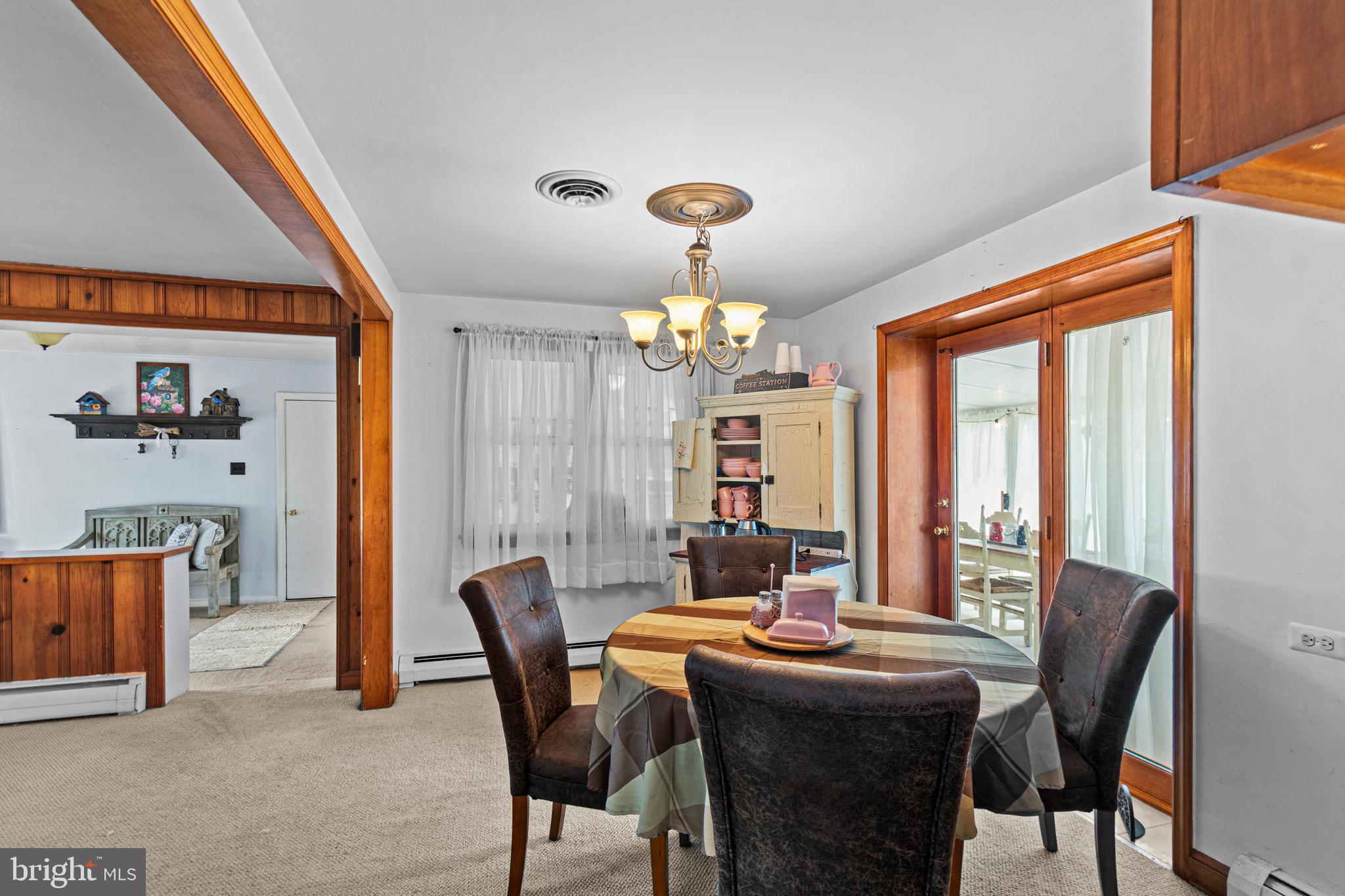 TULIP HILL - Residential