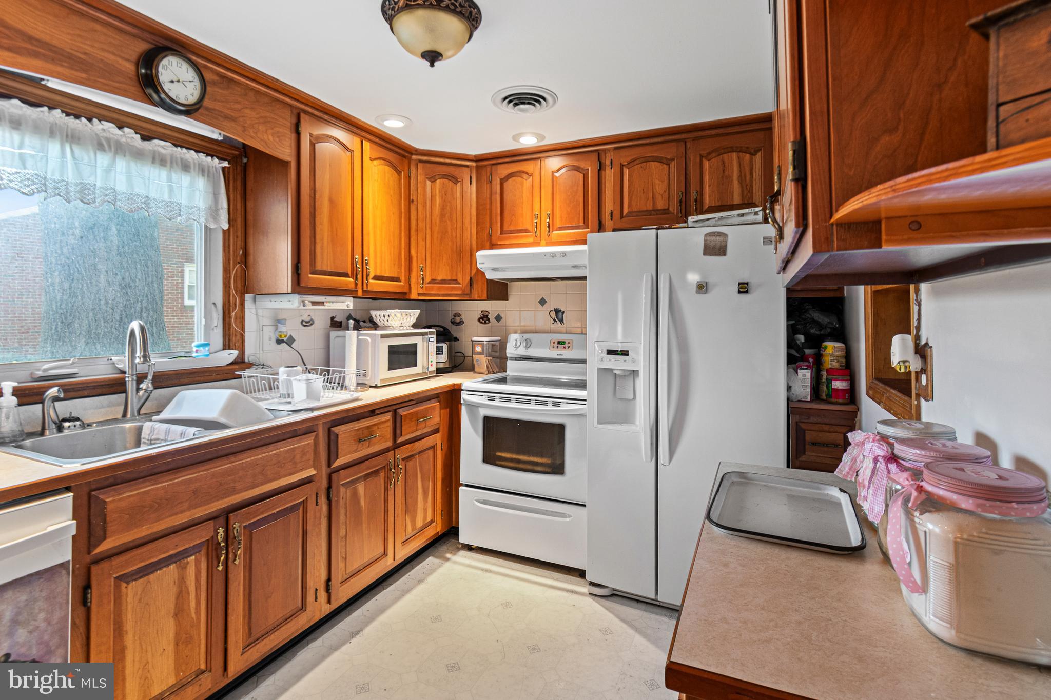 TULIP HILL - Residential